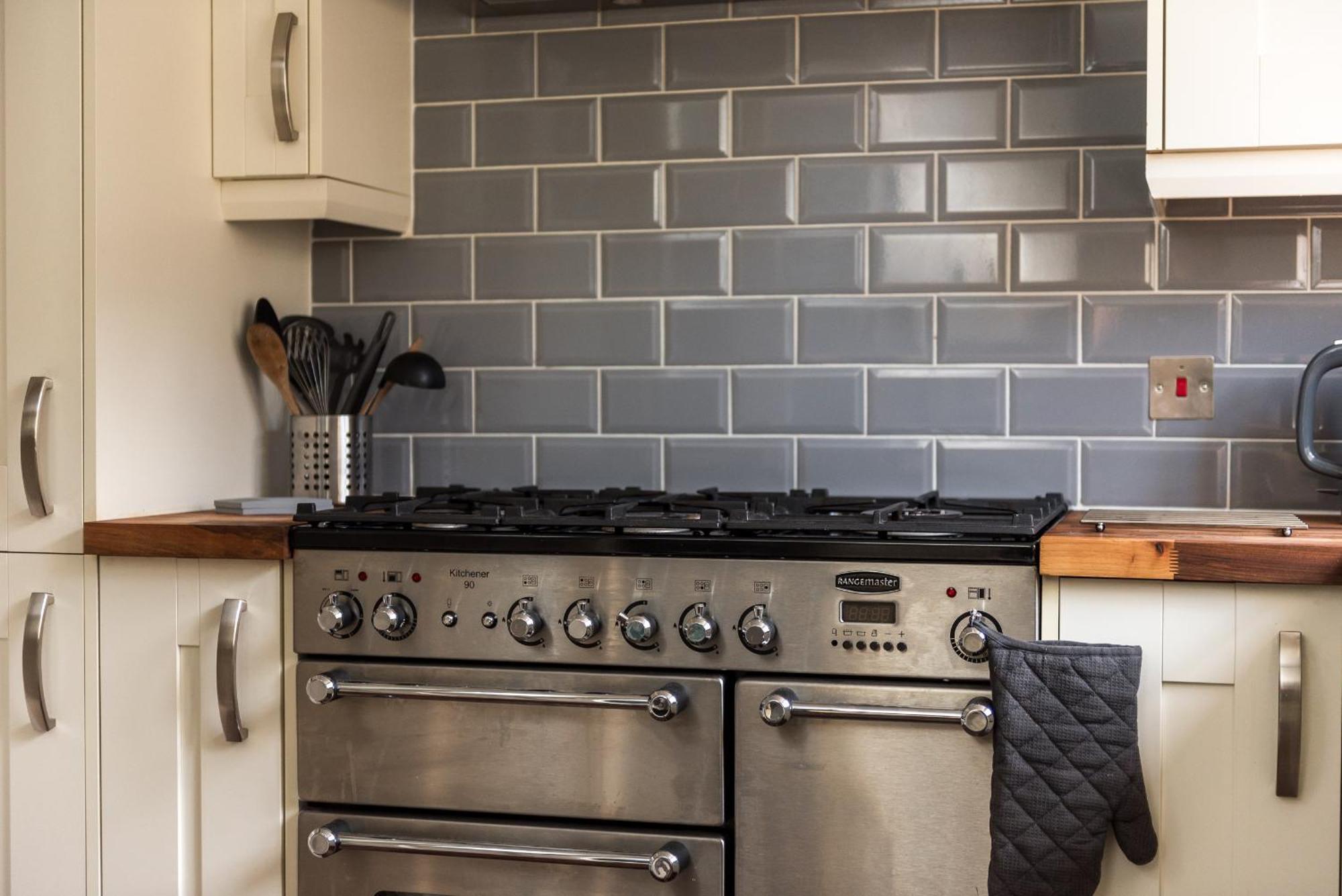 Cosy Roseburn Apartment, Edinburgh - 2 Bedrooms, Free Parking Eksteriør bilde