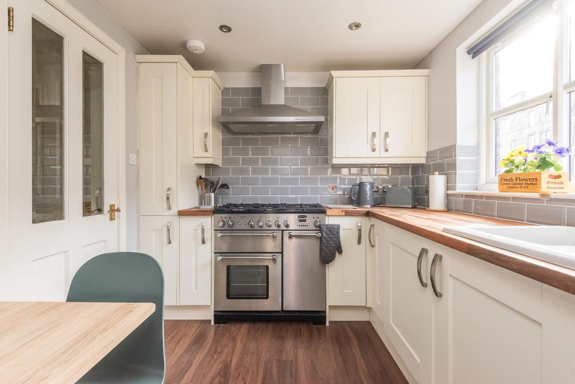 Cosy Roseburn Apartment, Edinburgh - 2 Bedrooms, Free Parking Eksteriør bilde